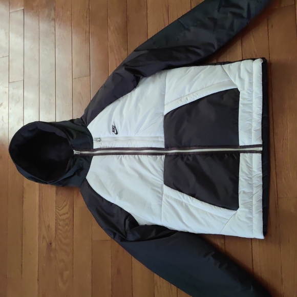 Nike Men's jacket - Picture 2 of 4